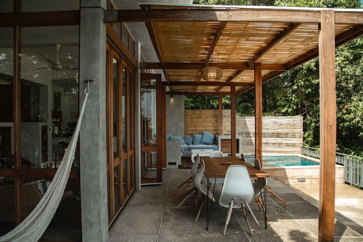 pergola piscine